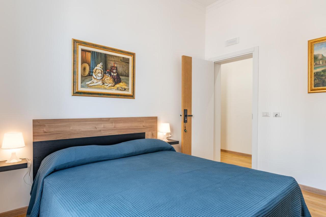 Catania Central Guest House - Rooms With Balcony Екстер'єр фото