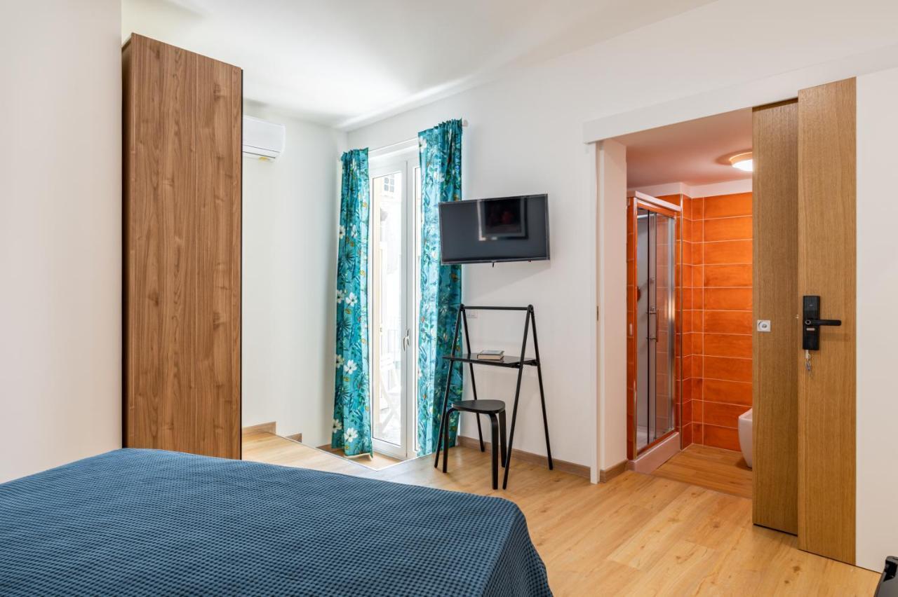 Catania Central Guest House - Rooms With Balcony Екстер'єр фото