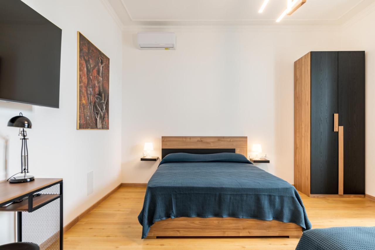 Catania Central Guest House - Rooms With Balcony Екстер'єр фото