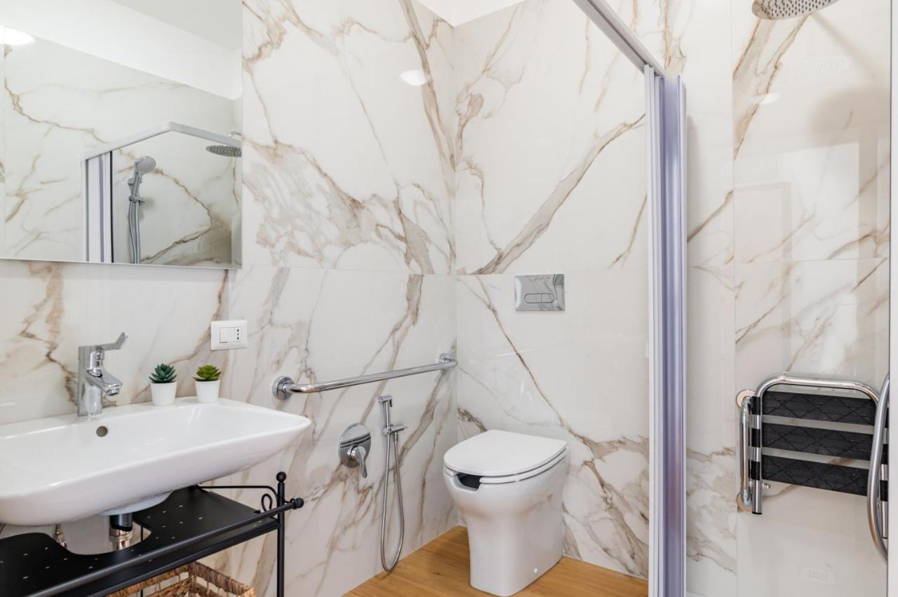 Catania Central Guest House - Rooms With Balcony Екстер'єр фото