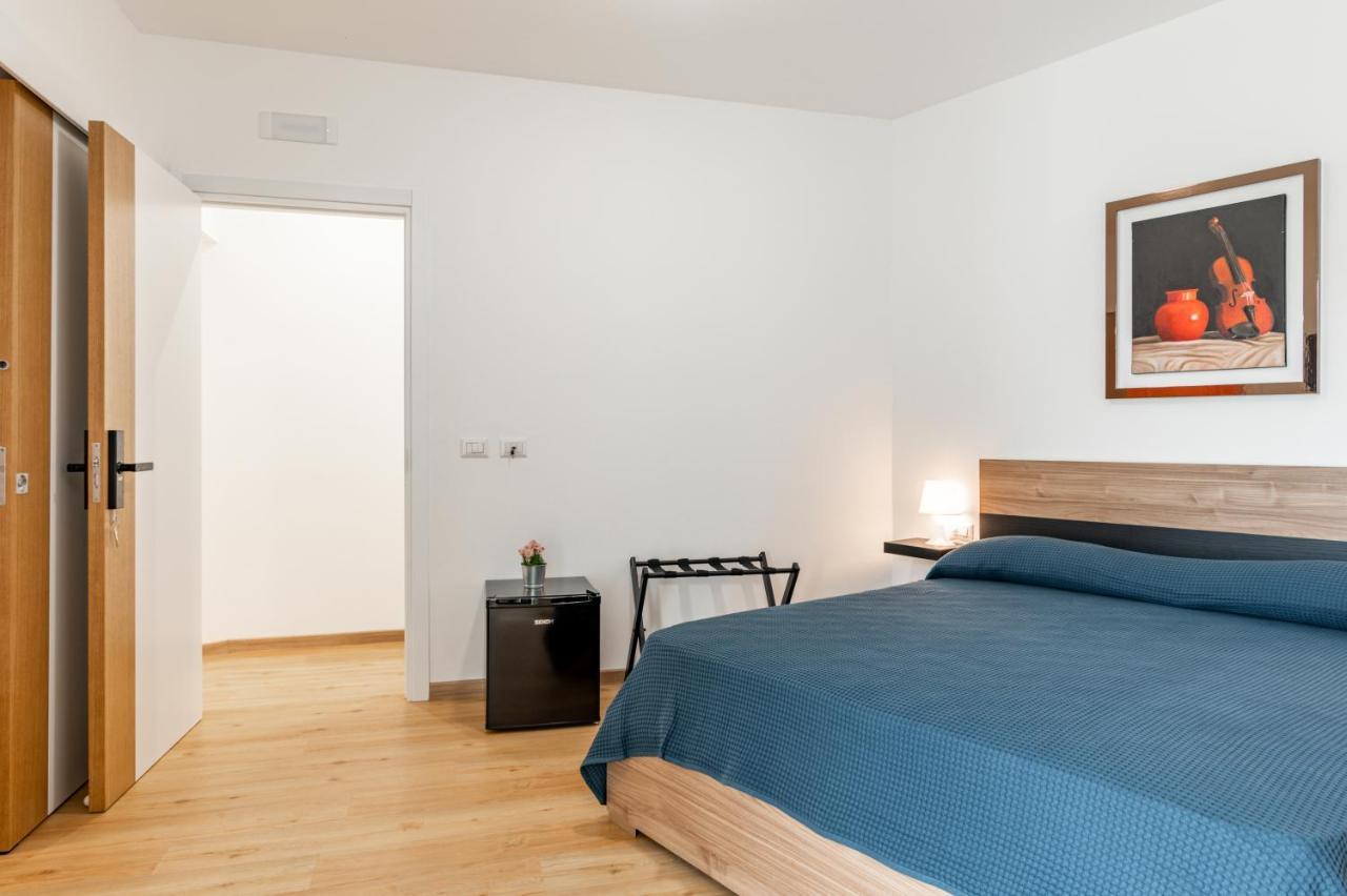 Catania Central Guest House - Rooms With Balcony Екстер'єр фото